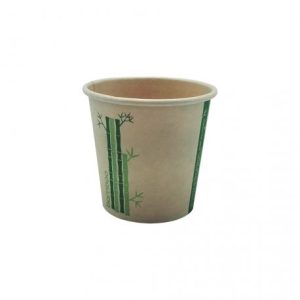 Vasos de bambú de varios tamaños