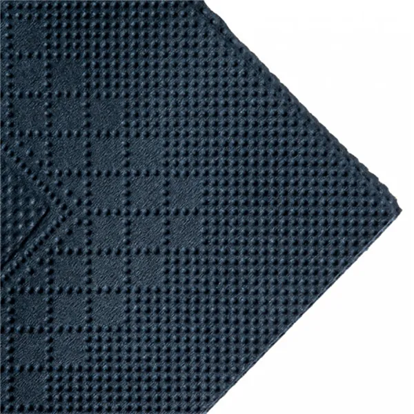 servilletas-ecolabel-4-capas-quattro-21-g-m2-45x45-cm-negro-tissue2