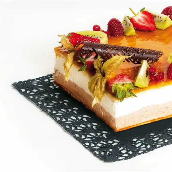 blondas-rectangulares-caladas-de-color-negro-40-g-m2-45x36cm2