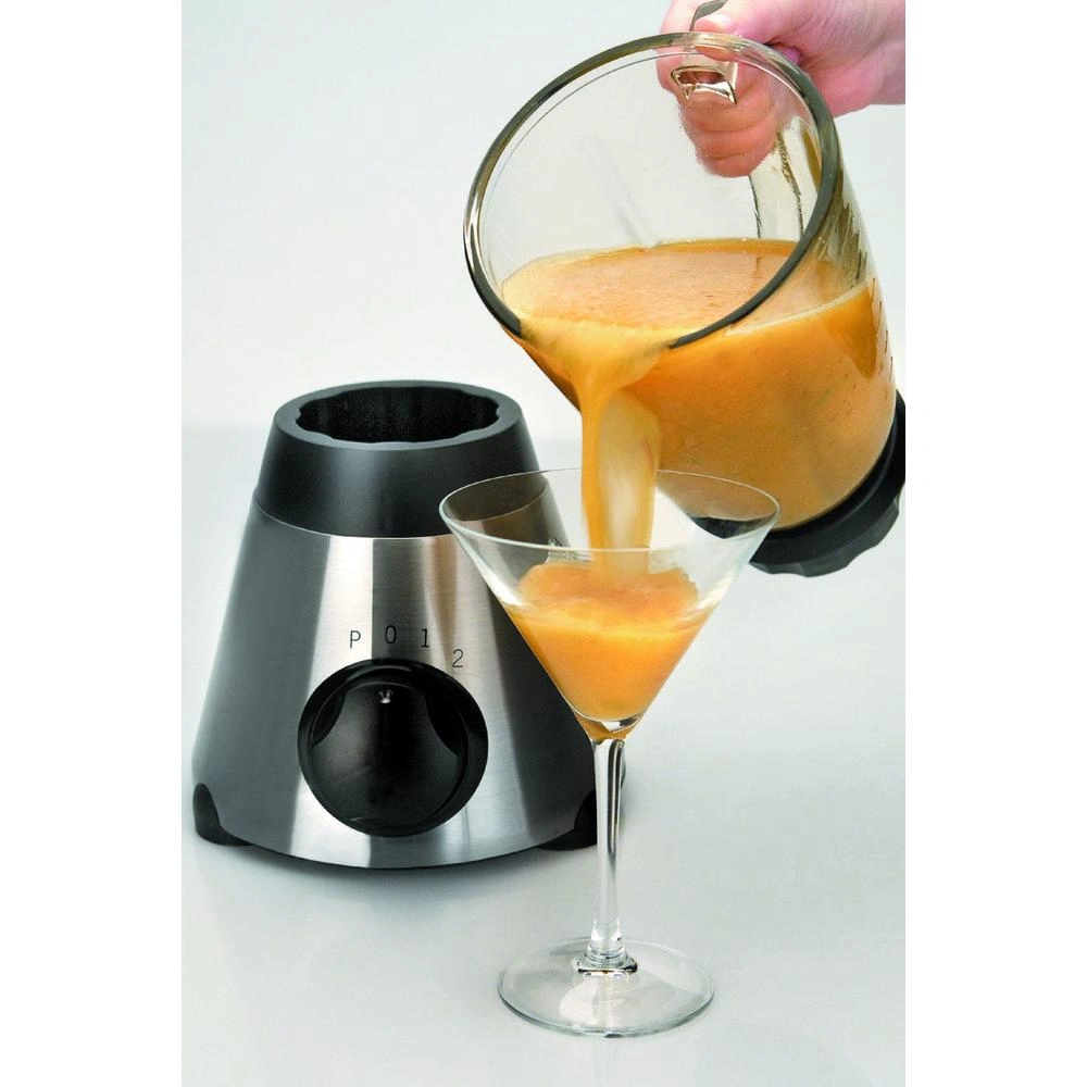 69081-Detalle vertir zumo